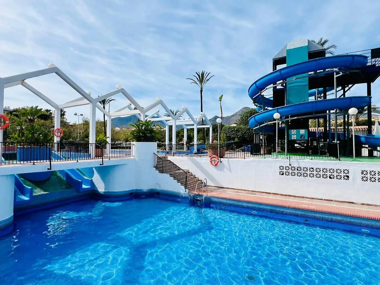 Benal Beach, Benalmadena, Costa Del Sol 0*, בנאלמדנה