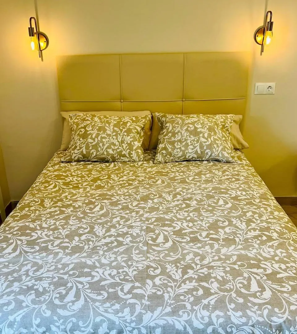 Benal Beach, Benalmadena, Costa Del Sol Apartment